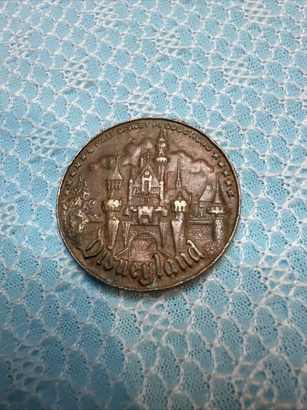 Vtg Disneyland Bronze Souvenir Challenger Coin Walt Disney Main Street 4 Lands